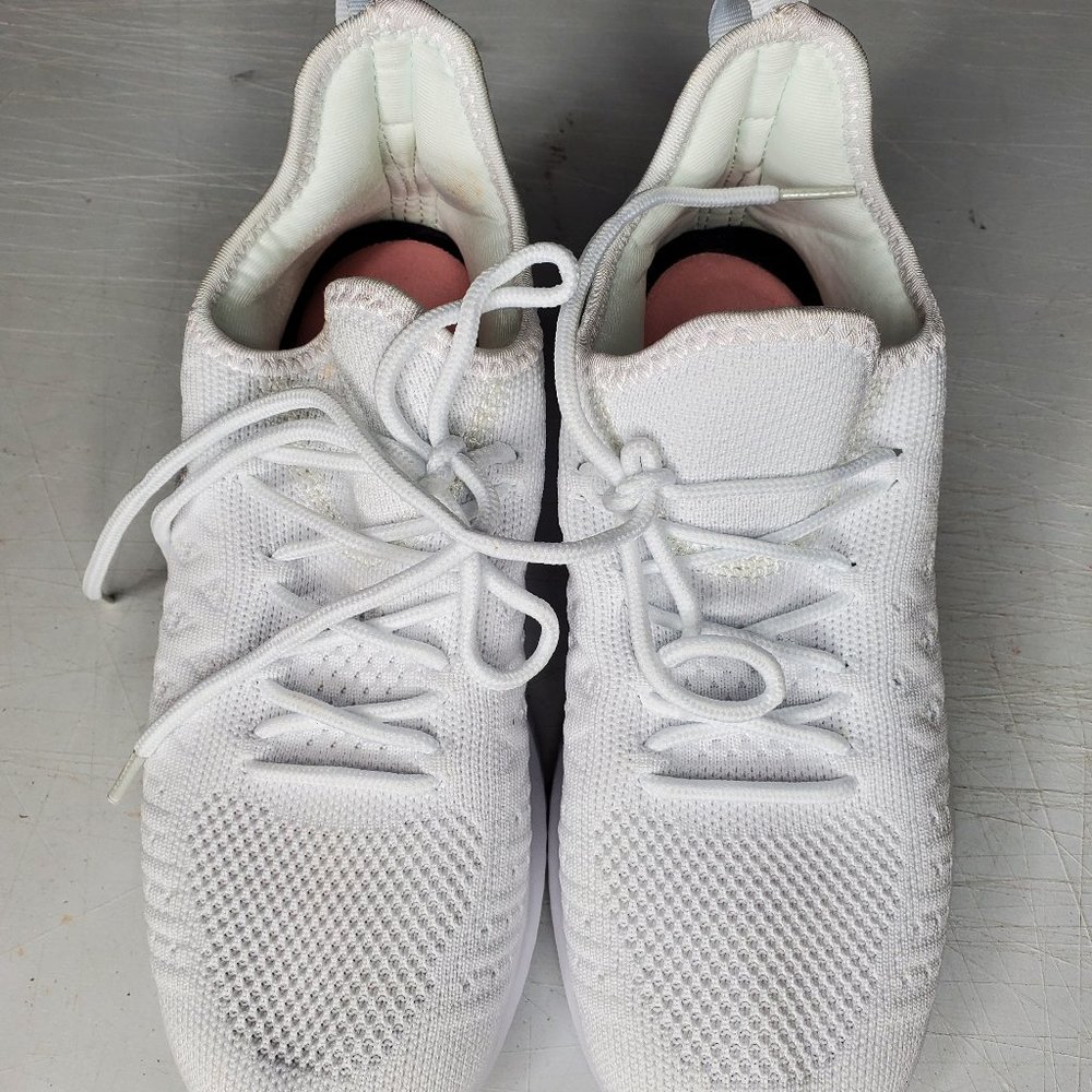 White sneakers no brand listed-maybe Shein Size 36.5